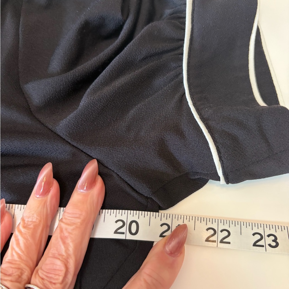 #185 Adrianna Papell NWT Beautiful Black Blouse with White Accents. Size S - Picture 14 of 15